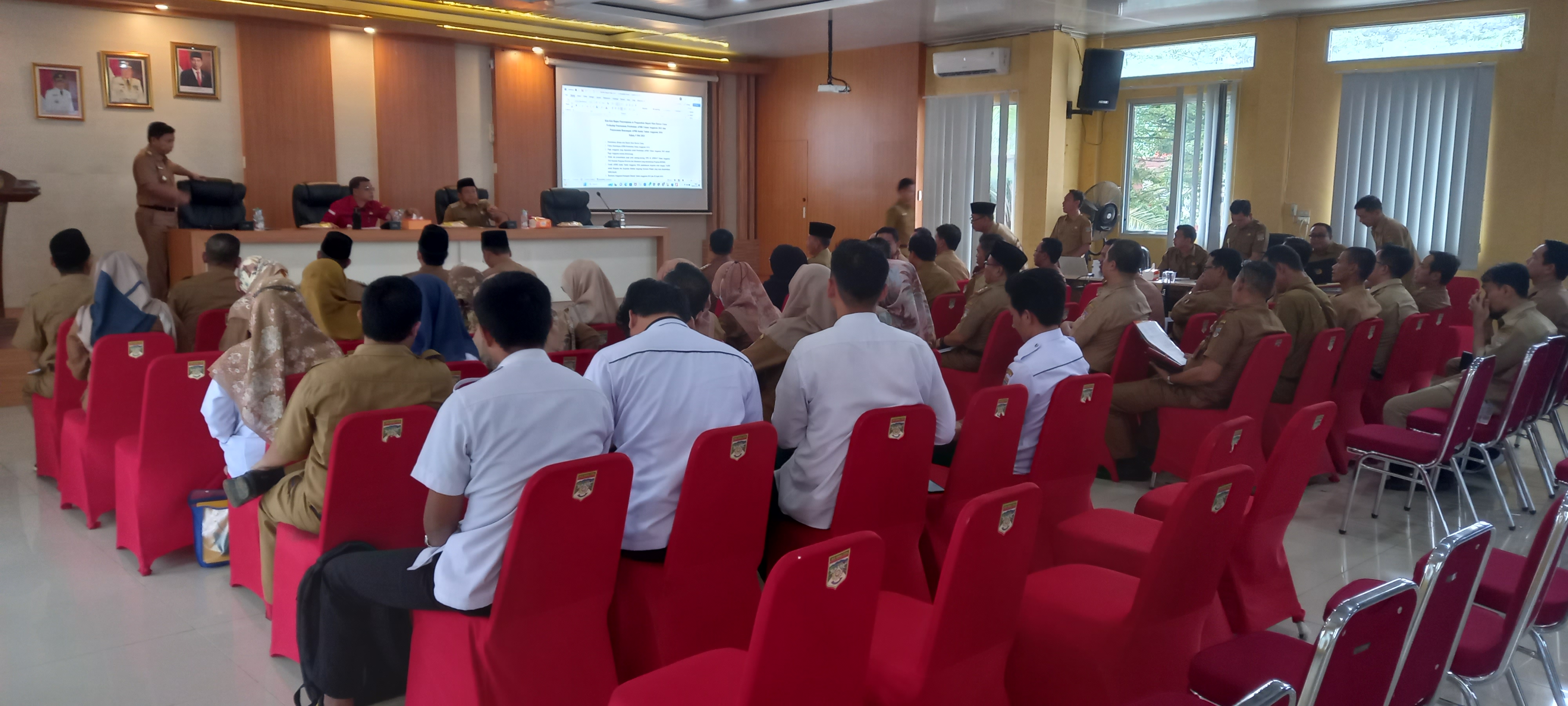 Rapat pelaksanaan APBD-P Tahun anggaran 2023 dan Penyusunan Rencana APBD Induk anggaran Tahun 2024